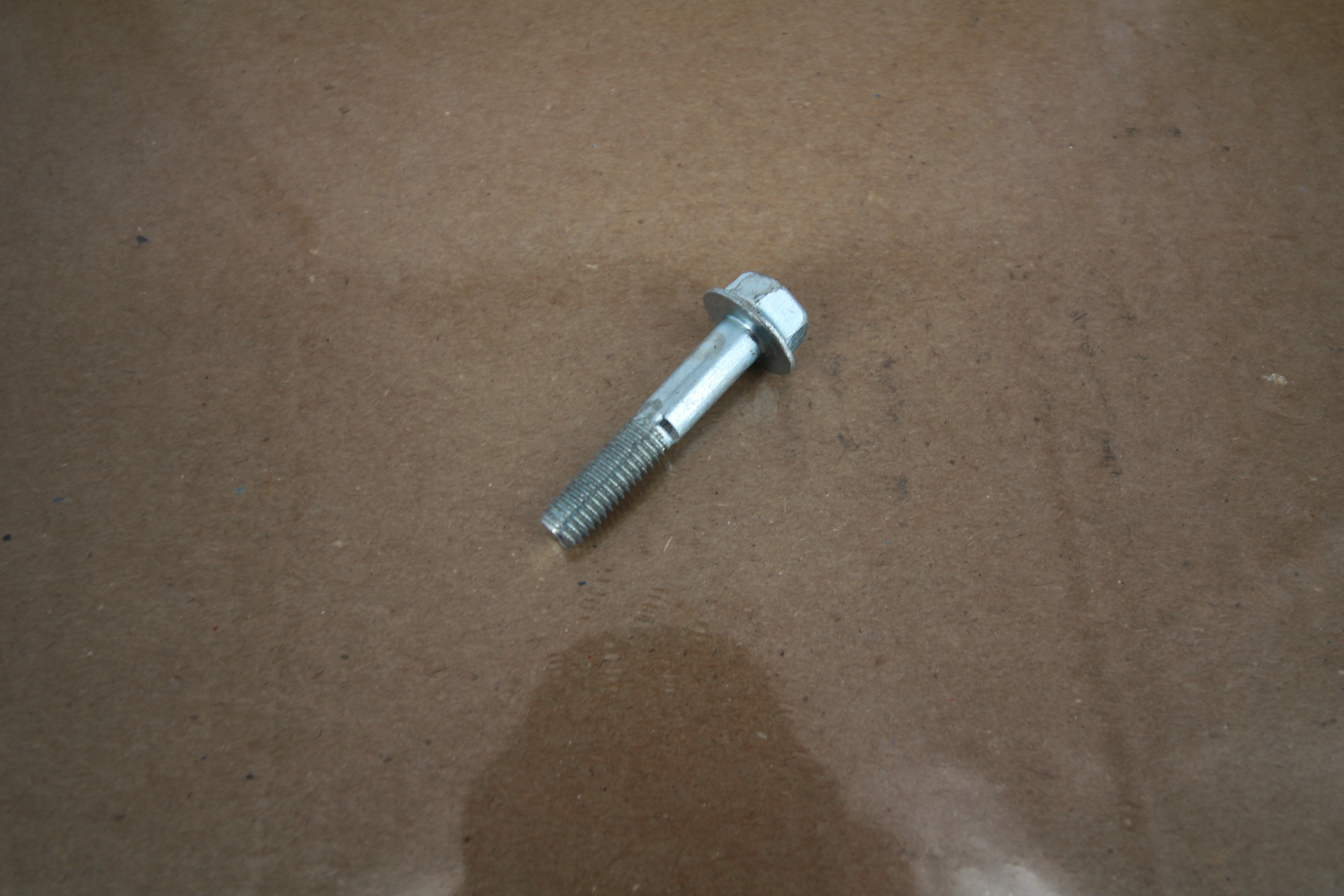 Onan Flange HD Mach Screw - 815-0954-08